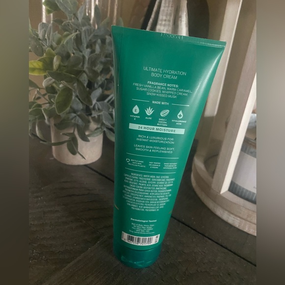 NWT Vanilla Bean Bath and Body Works Body Cream - Picture 2 of 2